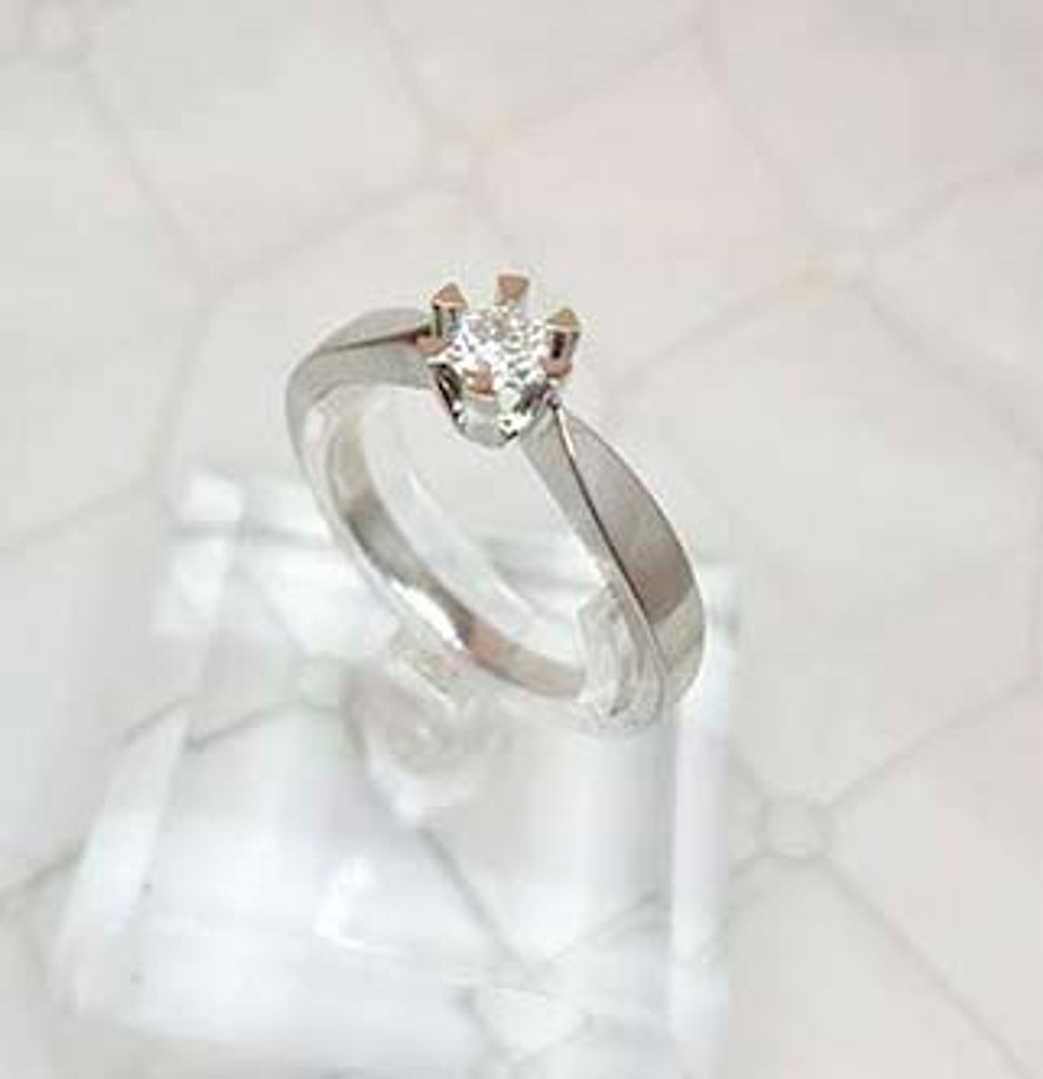 Enstens ring 0,20ct tw/si